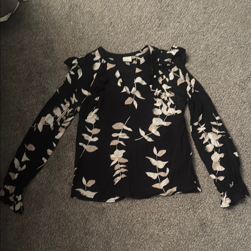 A New Day Black and White Ruffled Long Sleeve Blouse